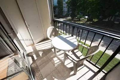 201 178th #323, Sunny Isles Beach, FL 33160 - Photo 52