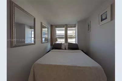 100 Lincoln #904, Miami Beach, FL 33139 - Photo 6