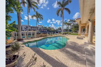 3220 NE 165th, North Miami Beach, FL 33160 - Photo 4