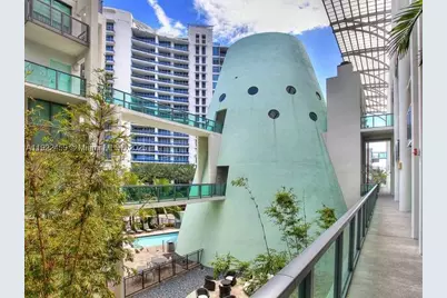 6000 Collins #521, Miami Beach, FL 33140 - Photo 1