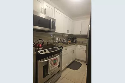 8411 NW 8th #111, Miami, FL 33126 - Photo 12