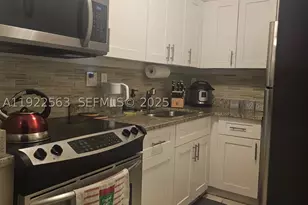 8411 NW 8th, Miami, FL 33126 - Photo 12