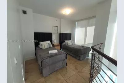 41 SE 5th #710, Miami, FL 33131 - Photo 10