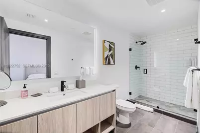 398 NE 5th #2319, Miami, FL 33132 - Photo 2