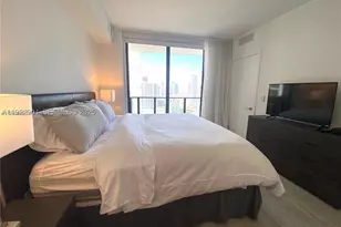 55 SW 9th, Miami, FL 33130 - Photo 12