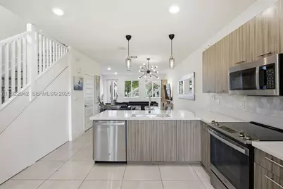 6420 NW 102nd #110, Doral, FL 33178 - Photo 18