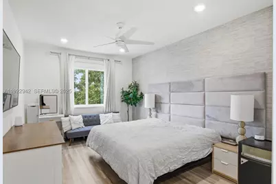6420 NW 102nd #110, Doral, FL 33178 - Photo 6