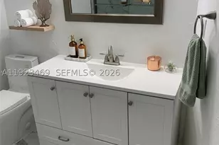 100 Golden Isles, Hallandale, FL 33009 - Photo 30