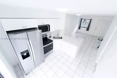 5300 W 21st #311, Hialeah, FL 33016 - Photo 2