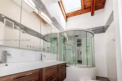 2621 S Parkview, Hallandale, FL 33009 - Photo 20