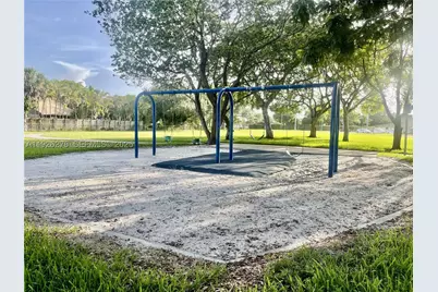 7250 SW 94th #B6, Miami, FL 33173 - Photo 16