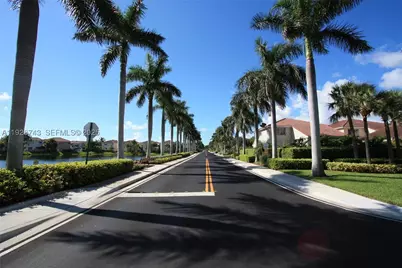 1135 Satinleaf, Hollywood, FL 33019 - Photo 74