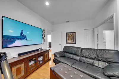 1135 Satinleaf, Hollywood, FL 33019 - Photo 8
