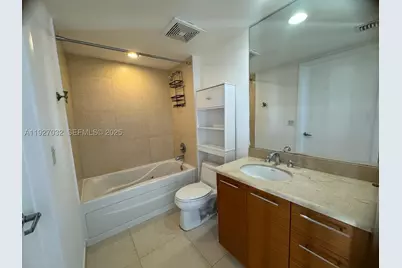 50 Biscayne #3807, Miami, FL 33132 - Photo 14