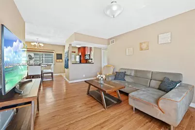 8345 Byron #6, Miami Beach, FL 33141 - Photo 6