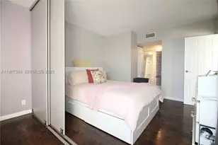 20379 W Country Club, Aventura, FL 33180 - Photo 14