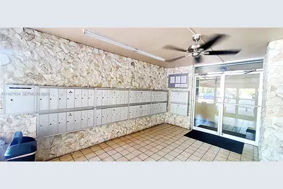 3905 N Nob Hill #510, Sunrise, FL 33351 - Photo 4
