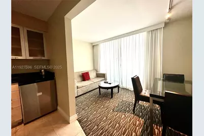 2670 E Sunrise #311, Fort Lauderdale, FL 33304 - Photo 10