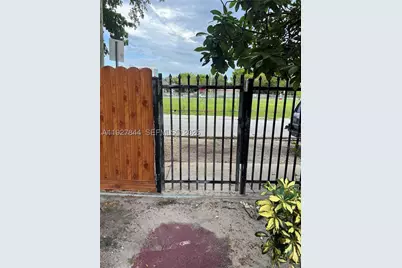 1581 NE 117, Miami, FL 33161 - Photo 2