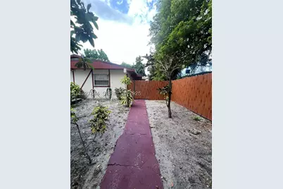 1581 NE 117, Miami, FL 33161 - Photo 4