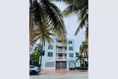335 Collins #302, Miami Beach, FL 33139 - Photo 2