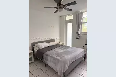 335 Collins #302, Miami Beach, FL 33139 - Photo 10