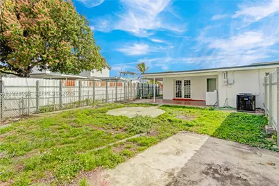 1540 E 8th, Hialeah, FL 33010 - Photo 18