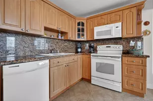 7135 Collins, Miami Beach, FL 33141 - Photo 8