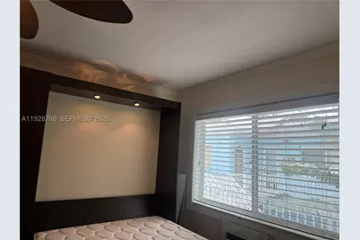 401 Collins #21, Miami Beach, FL 33139 - Photo 4