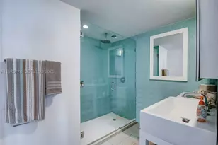 1000 W, Miami Beach, FL 33139 - Photo 10