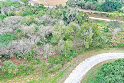 173 Carousel, Labelle, FL 33935 - Photo 6