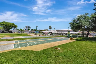 800 SW 10th #4T, Hallandale, FL 33009 - Photo 36