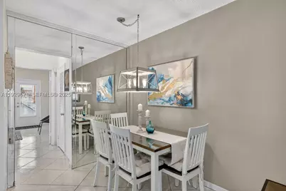 800 SW 10th #4T, Hallandale, FL 33009 - Photo 12