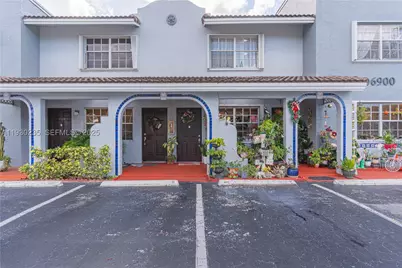 6900 NW 173rd #1108, Hialeah, FL 33015 - Photo 4