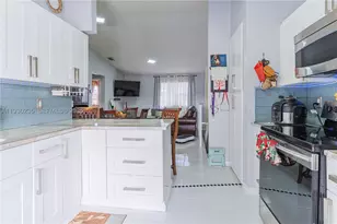 6900 NW 173rd, Hialeah, FL 33015 - Photo 8