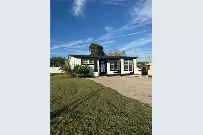 415 SE 4th, South Bay, FL 33493 - Photo 4