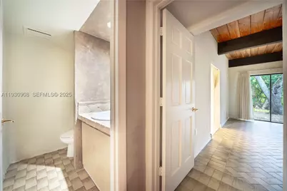 19212 NE 25th #283D, Miami, FL 33180 - Photo 24