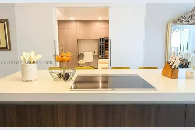 851 NE 1st #2212, Miami, FL 33132 - Photo 14