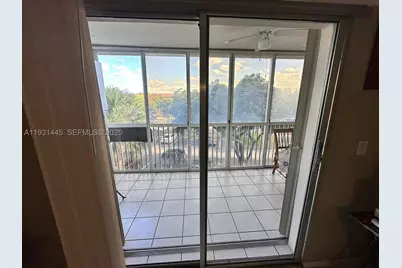 251 SW 134th #314M, Pembroke Pines, FL 33027 - Photo 24