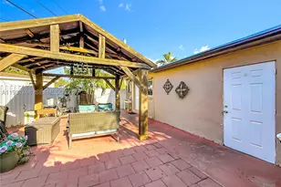 1860 NW 127th, Miami, FL 33167 - Photo 32