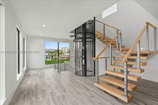 3800 Crayton, Naples, FL 34103 - Photo 32