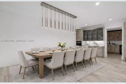 3800 Crayton, Naples, FL 34103 - Photo 12