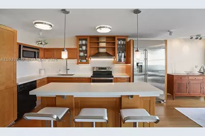 6423 Collins #1005, Miami Beach, FL 33141 - Photo 40