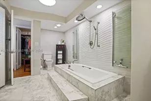 6423 Collins, Miami Beach, FL 33141 - Photo 16