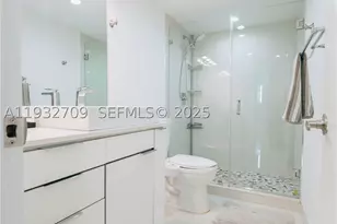 19380 Collins, Sunny Isles Beach, FL 33160 - Photo 22