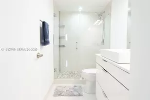 19380 Collins, Sunny Isles Beach, FL 33160 - Photo 24