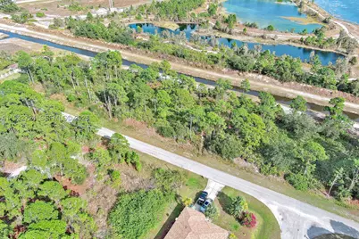 1261 Naples Ave S, Fort Myers, FL 33913 - Photo 1