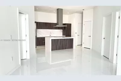 851 NE 1st #412, Miami, FL 33132 - Photo 4