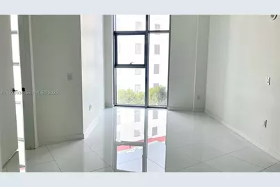 851 NE 1st #412, Miami, FL 33132 - Photo 20