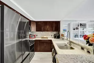 16478 NE 27th, Eastern Shores, FL 33160 - Photo 18